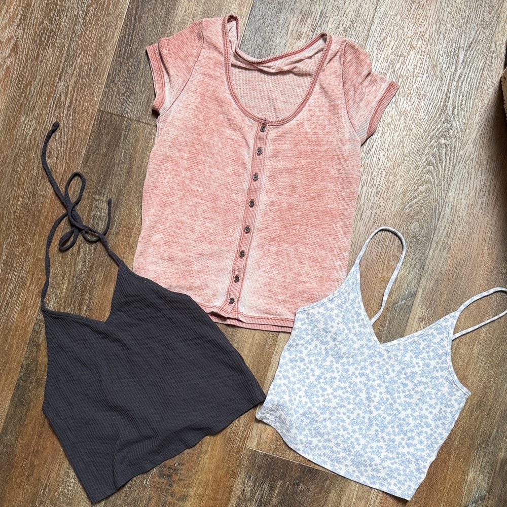 Bundle of 3 American Eagle tops